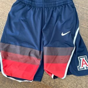 Mens basketball shorts